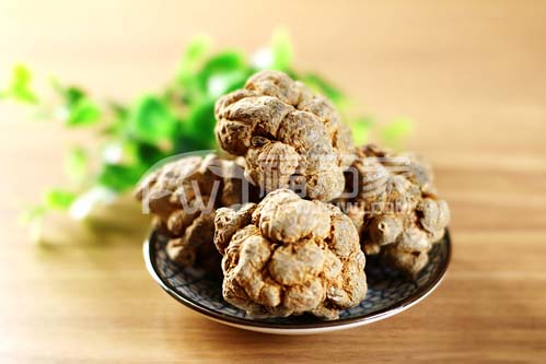 吃三七粉忌辛辣酸甜食物嗎 吃三七粉忌辛辣酸甜食物嗎